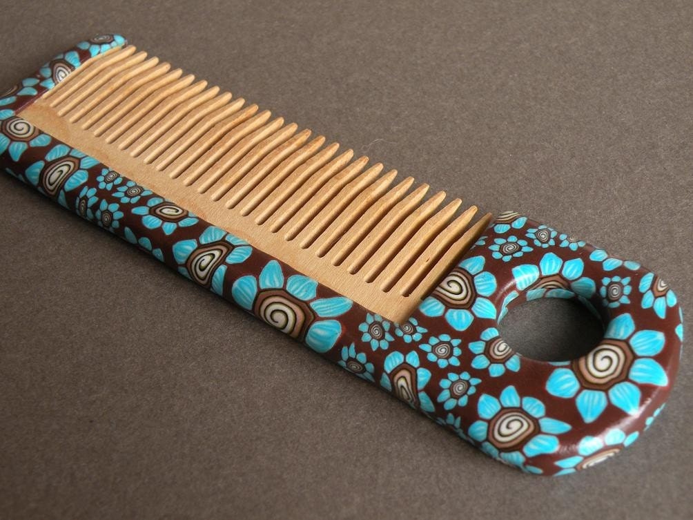 Chocolate, Peppermint Petite Flowers on the Wooden Comb, Natural Beech....