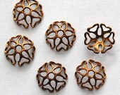 Lacy Raw Brass Heart Design Bead Caps mtl058