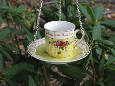 Repurposed China teacup birdbath bird bath birdfeeder