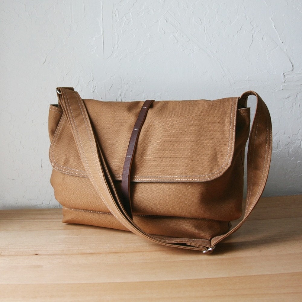 The Day Pack in Cinnamon Brown Canvas and Leather // Messenger Bag // Organic Cotton Lining