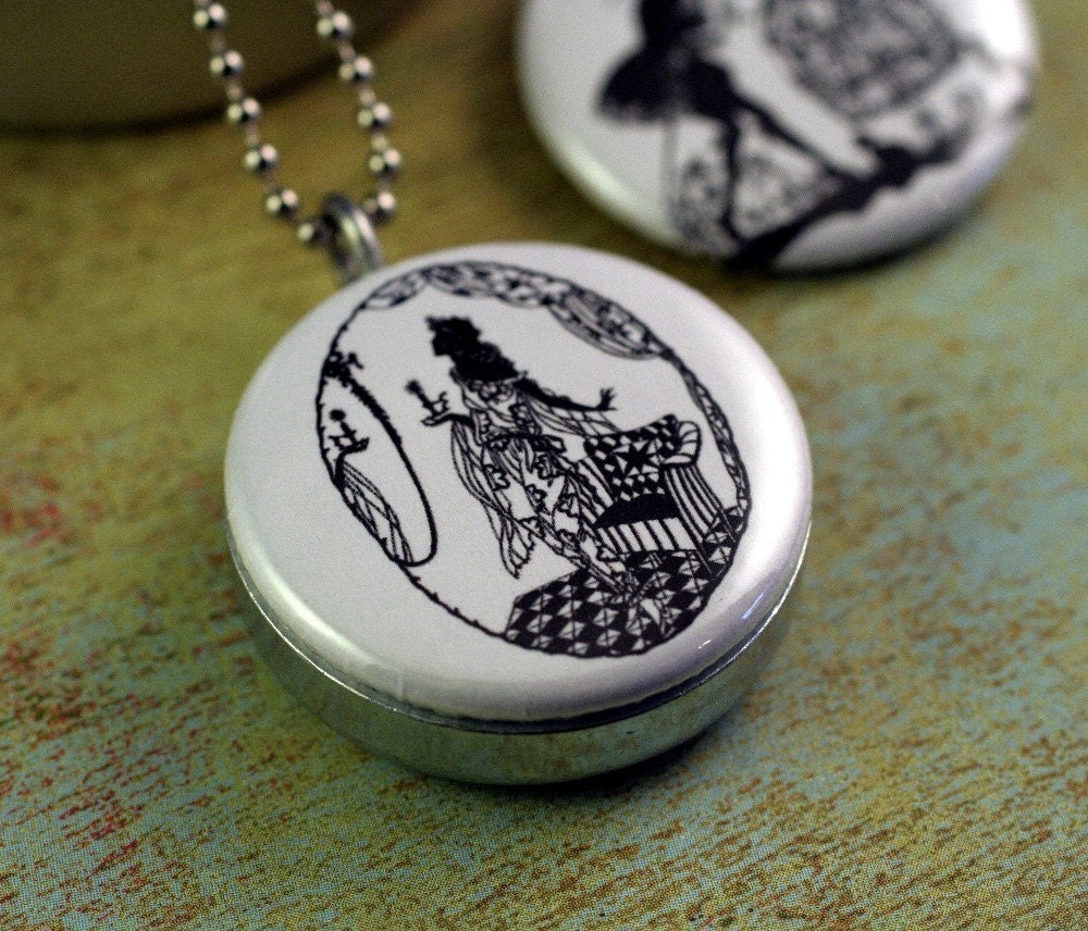 MARIE ANTOINETTE Recycled Magnetic LOCKET SET By Polarity
