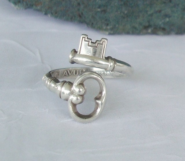 Vintage Sterling Silver Skeleton Key Bypass Spoon Ring dmfsparkles