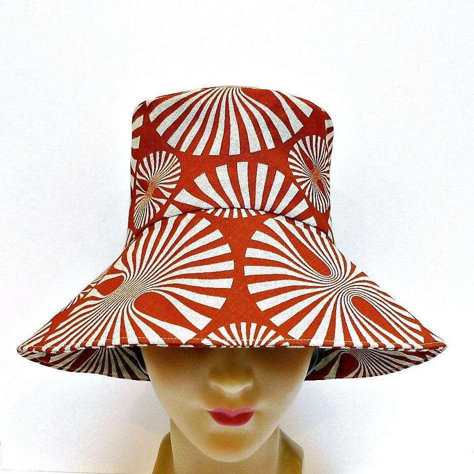 Retro Sun Hat in Burnt Orange Pinwheel Canvas