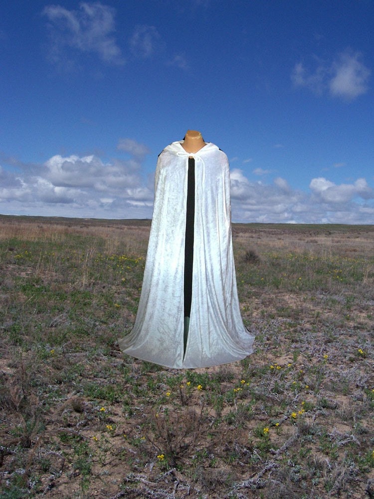 White Velvet Cloak Cape Hooded Wedding Renaissance Prom Cape Halloween