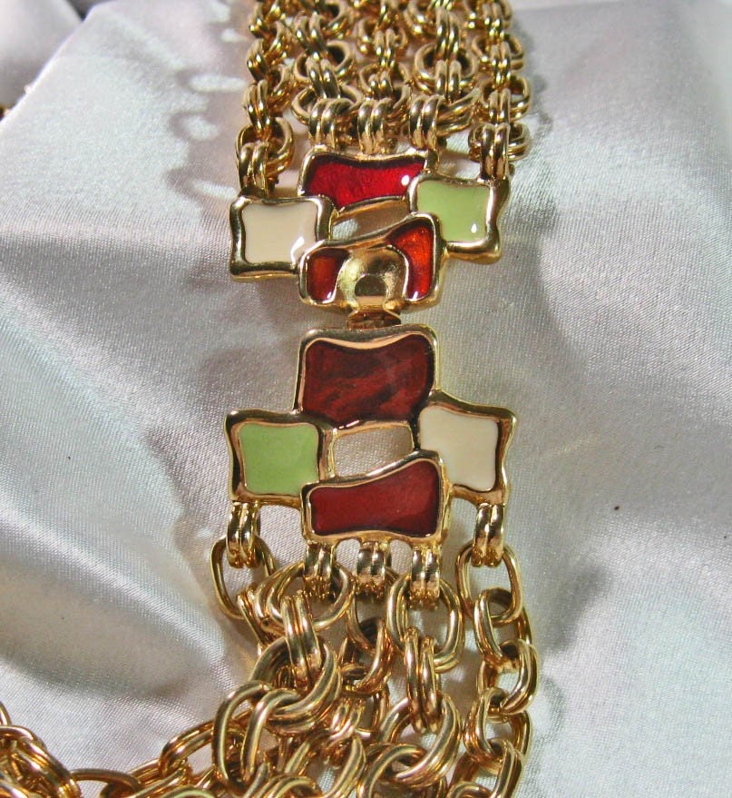 Vintage Retro Enamel Gold Chain Necklace