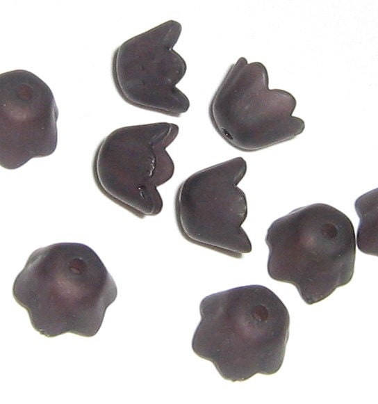 Hand Dyed 10mm Midnight Blue Lucite Bell Flowers (bf10mm13)