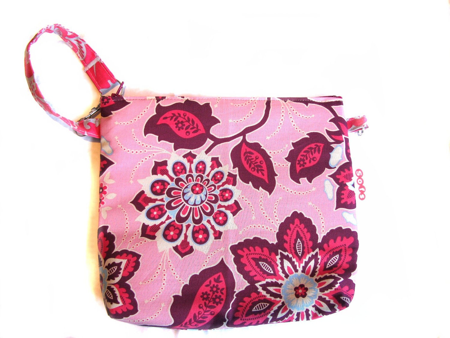 sofs offers a mid-size pouch in oh so sweet design for her