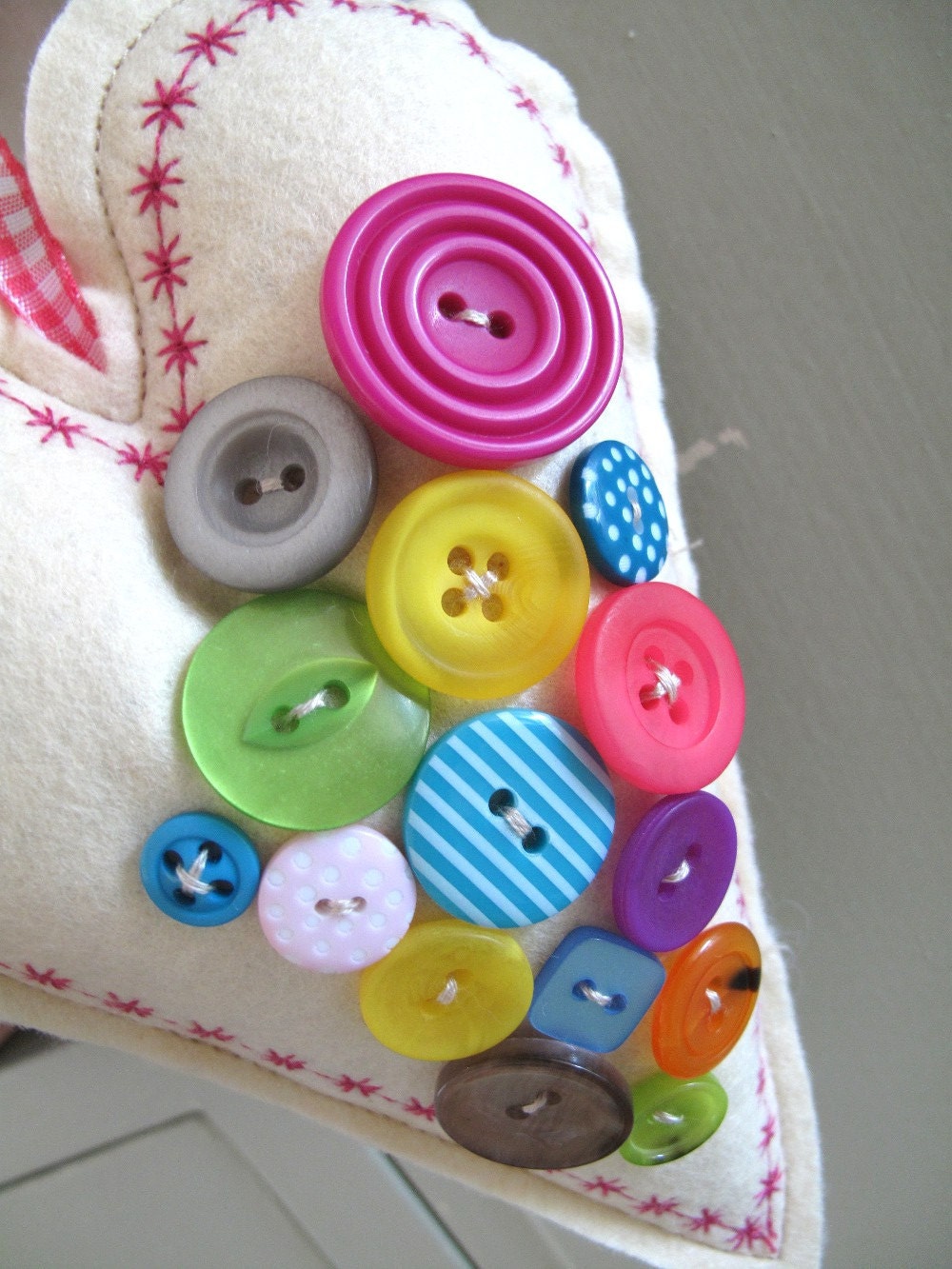 Bright Buttony Hanging Heart Decoration