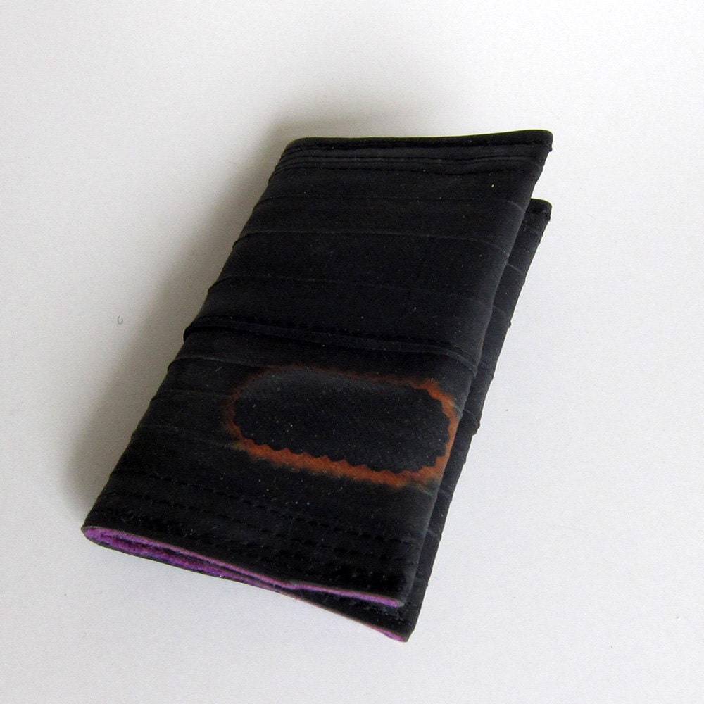 Credit card holder, double, in recycled bike inner tube, purple felt linen and velcro closure