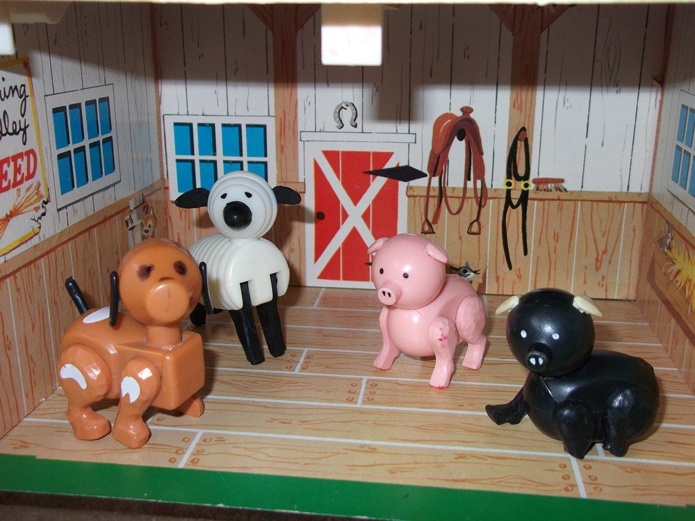 Vintage Fisher Price Barn Farm Silo Little People