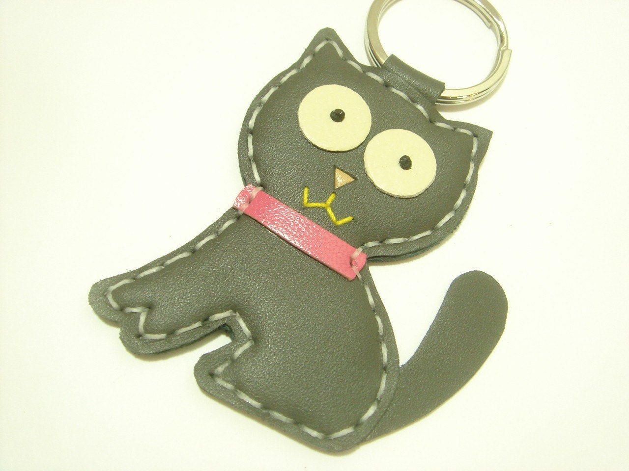 Leather Keychain - MoMo the Cat Leather Charm ( Dark Grey )