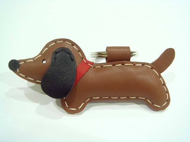 Jemma the dachshund Leather Keychain ( Brown )
