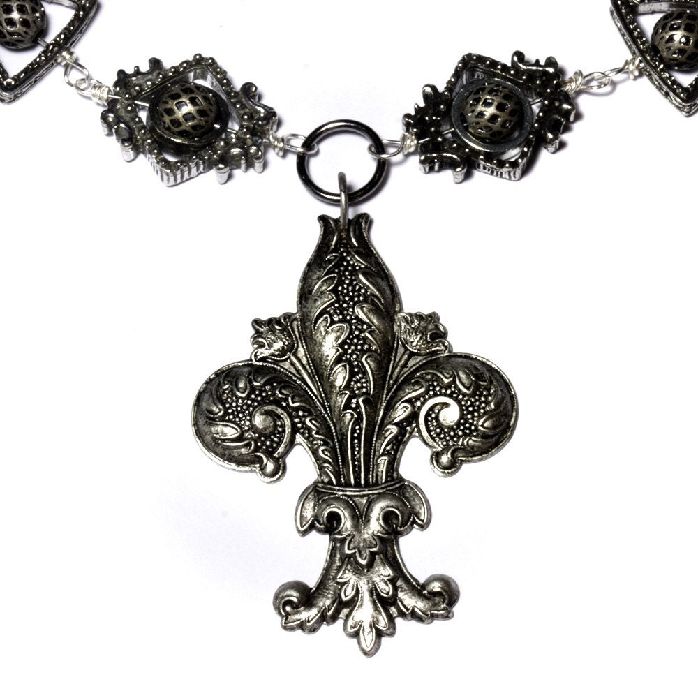 Steampunk Jewelry - Necklace - Silver Tone Fleur de Lis - Designs Exclusively by CatherinetteRings
