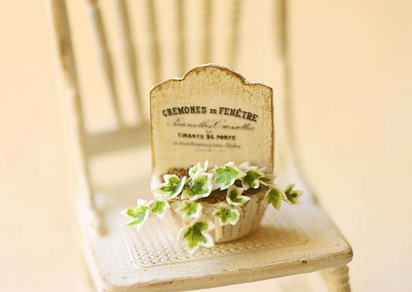 Dollhouse Miniature - French Chic Ivy Plant - Style 2