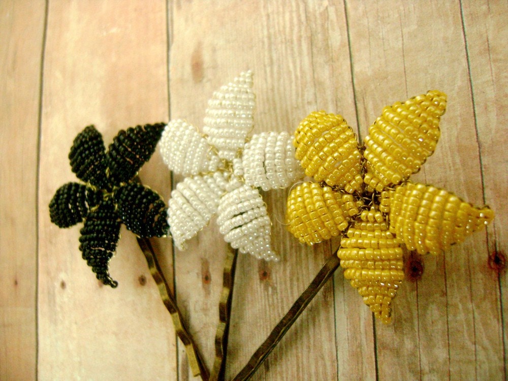 Bobby Pins - Bumble Bee - Beaded Flower Bobby Pins - Ododo Originals