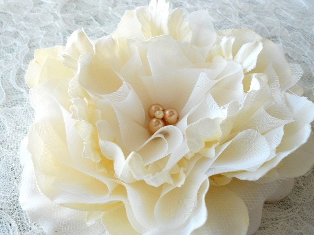 Luxe Champagne Ivory Peony GOLD Hair Flower, Fascinator, Clip, Wedding, Bridal