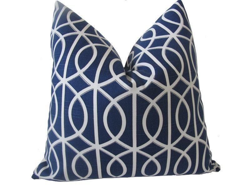 Free US Shipping-Decorative Designer Pillow Cover-18x18 Trellis Chains In Indigo