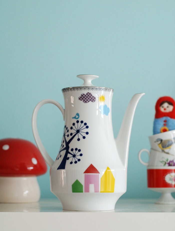 Large little village and peacock teapot