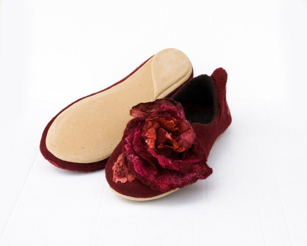 Felted slippers and rose brooch set  DANCE ON ROSES