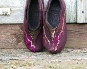 Great Grandmother Gift, women  house shoes, felted  slippers