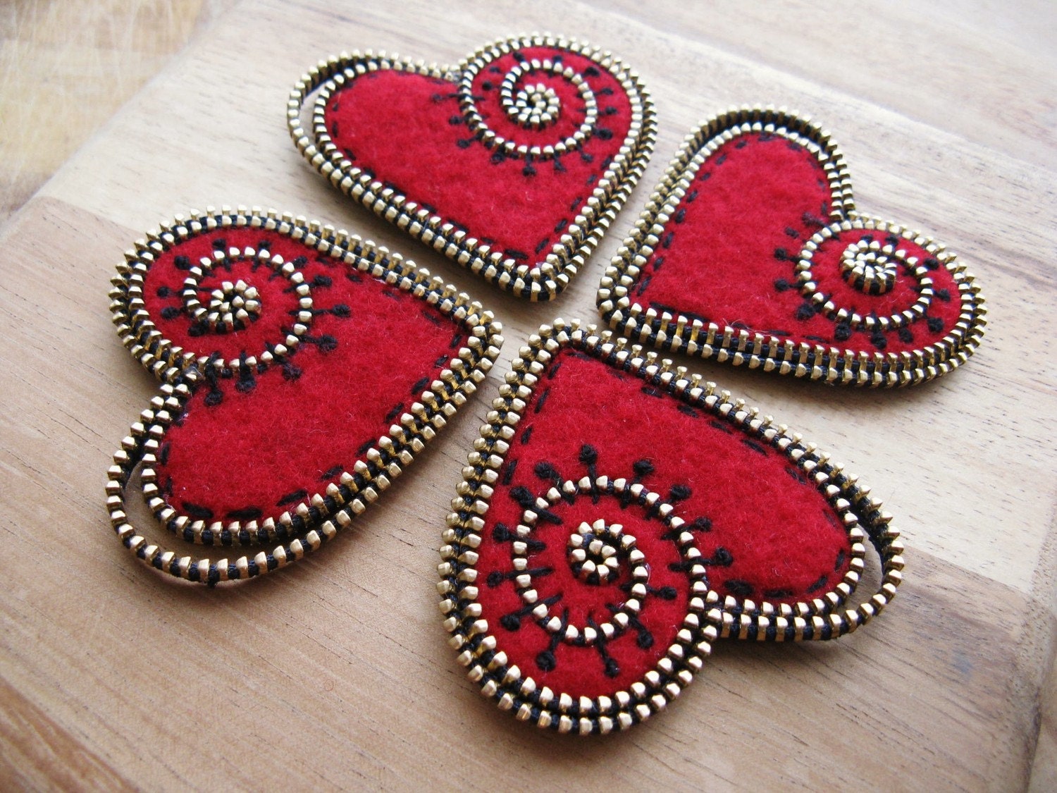 Red felt and zipper heart brooch