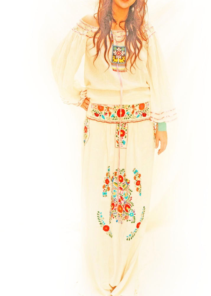 Bohemian love gypsy Mexican blouse bell sleeves 1960s boho ethnic hippie