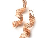 Volume Rose gold wire crochet earrings infinity elegant swirl