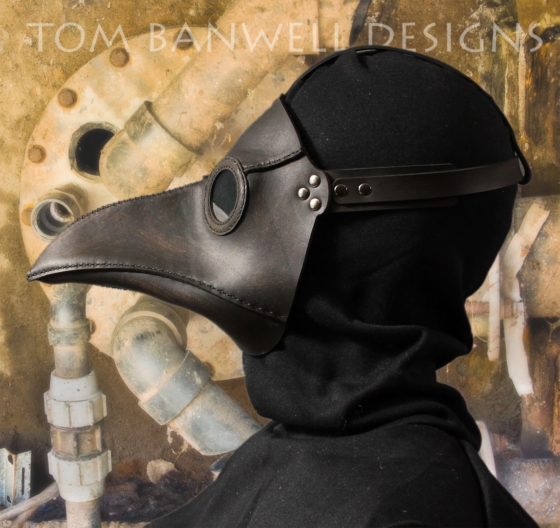 Plague Doctor's mask in black leather Classic