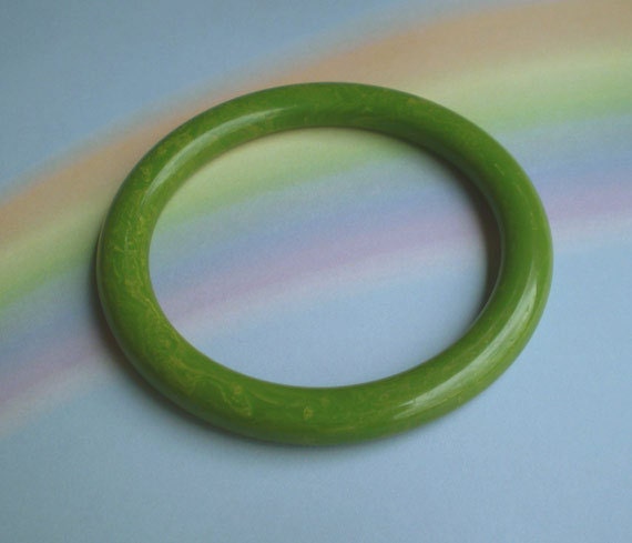 Vintage 40s Green Marbled Bakelite Bangle Bracelet