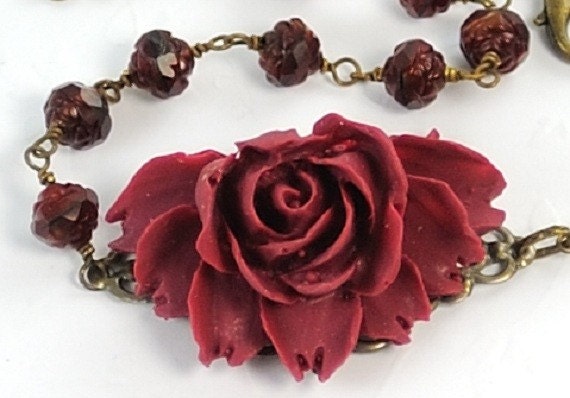 Mother's Day Gift . Flower Necklace Beaded Necklace Burgundy Rose Necklace with Rosebuds . Argentina Necklace in Burgundy Rosebuds