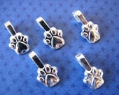 25 Jewelry Bails Small PAW PRINTS Aanraku Silver Plated Bails