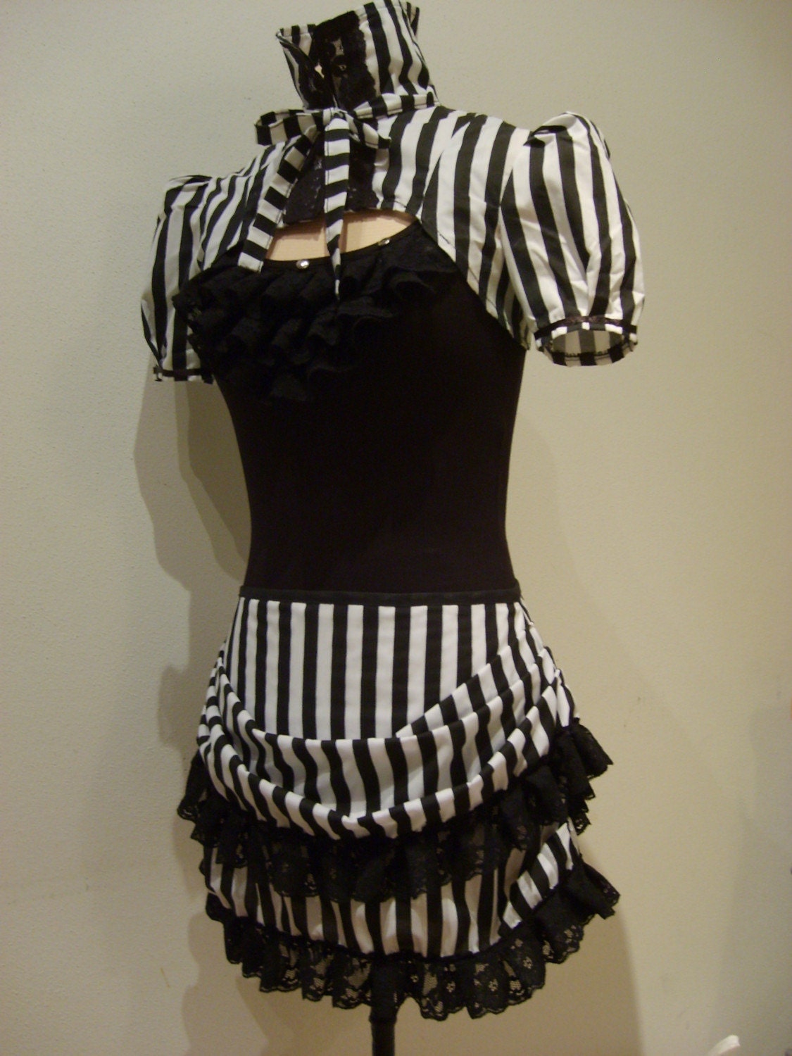 MINI -VICTORIAN STEAMPUNK  BURLESQUE BUSLE  SKIRT
