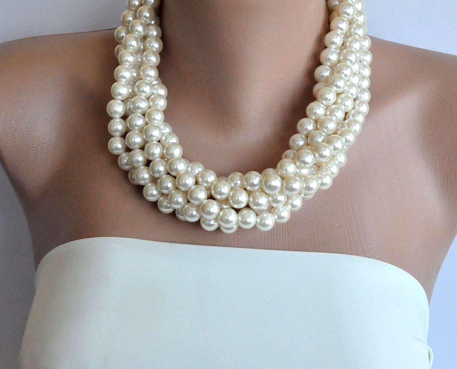 3 Bridesmaids  Ivory Pearl Necklaces