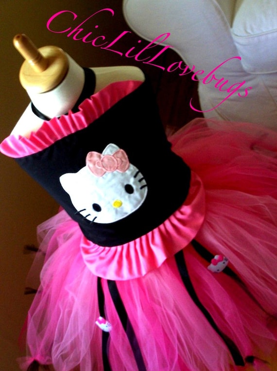 Hello Kitty Birthday Outfit Top and TUTU with Bow So So Cute 12 months - 6 years