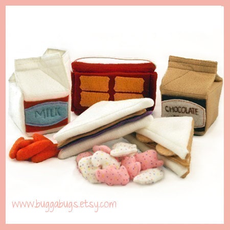 LUNCH To SHARE - PDF Felt Food Pattern (Sandwiches, Carrot Sticks, Animal Cookies, Milk Cartons)