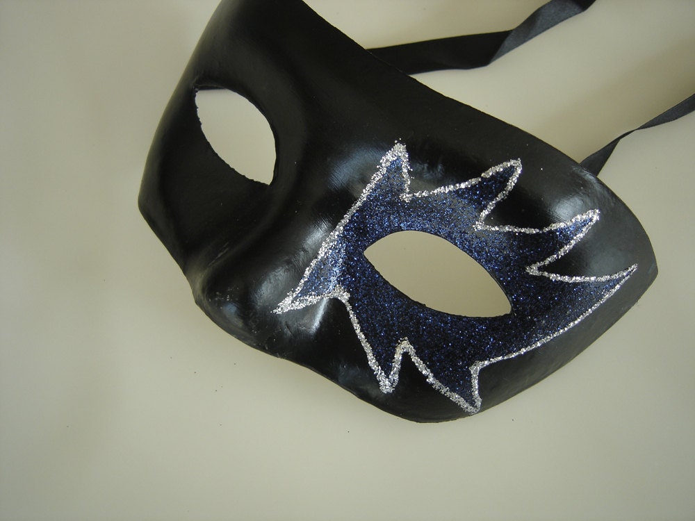 Blue Spike Pattern on Black Male Mask