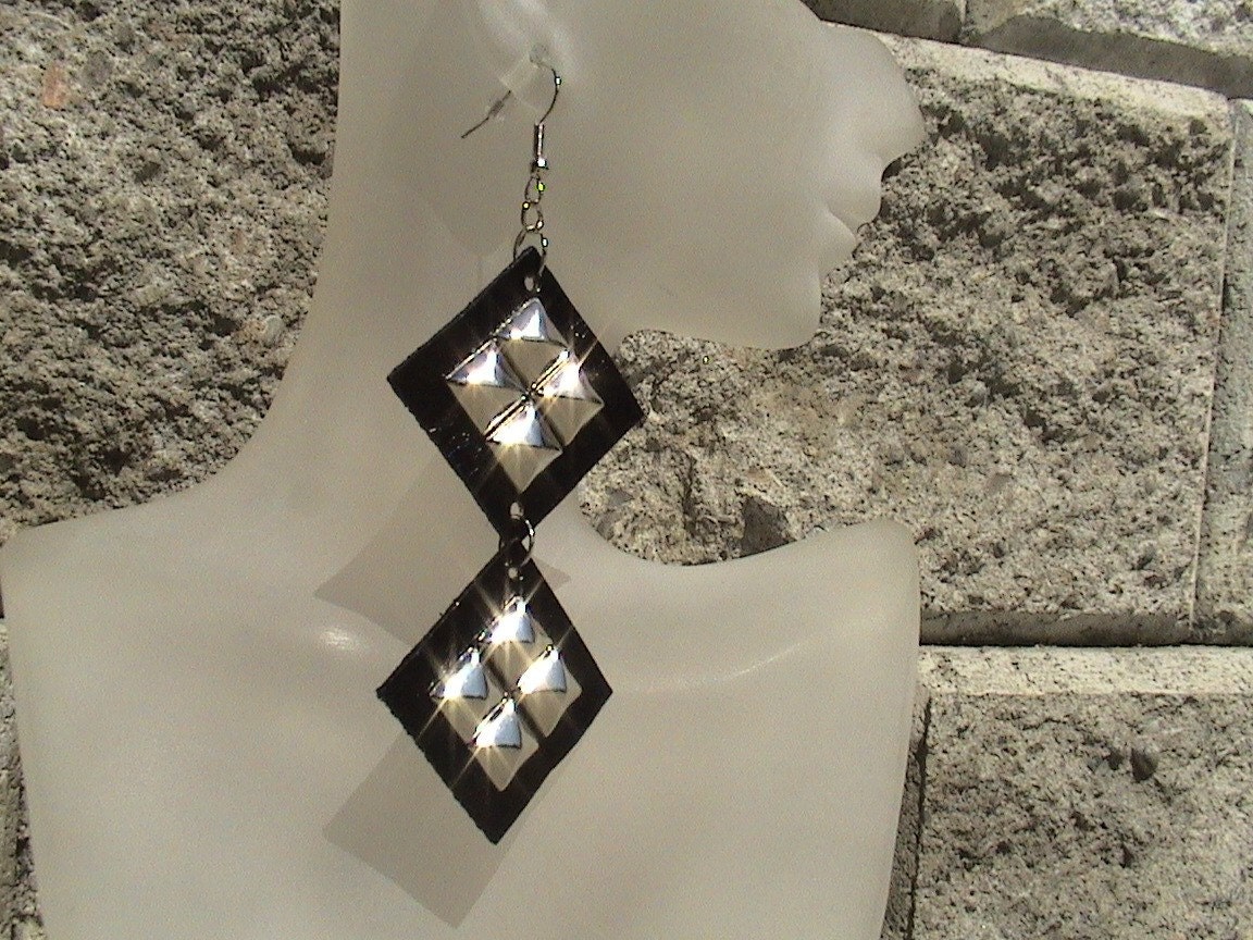 DIVA - Pyramid Studded Leather Earrings