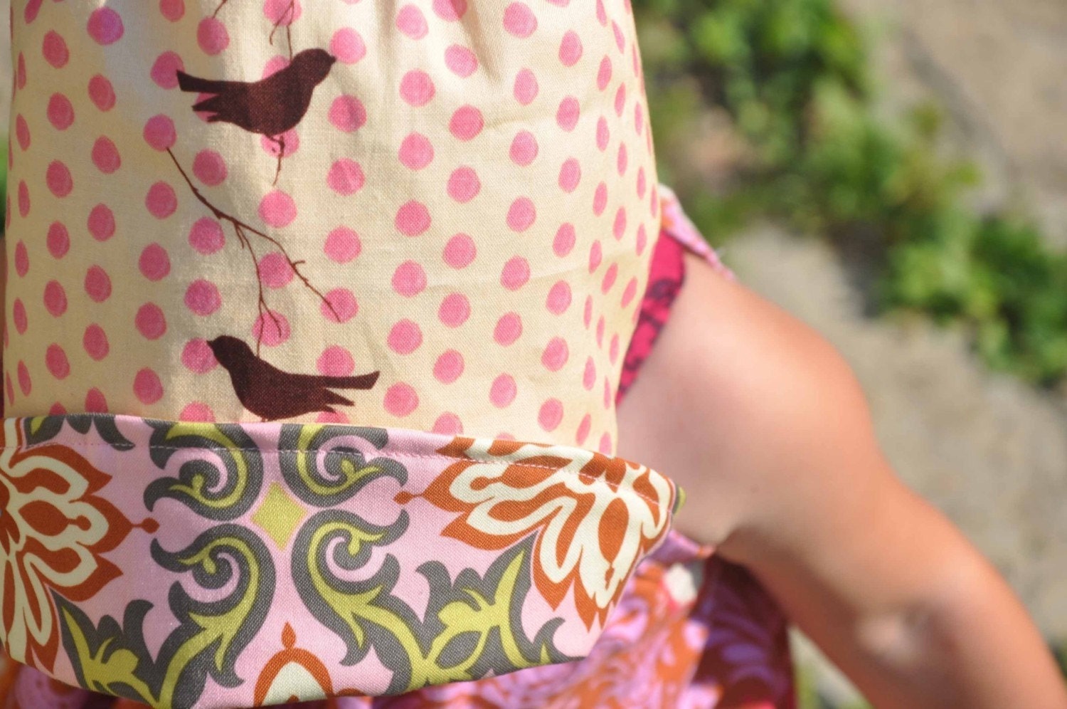 UB2  LITTLE--BROWN--BIRDS (with deliciously sweet little chocolate birdies) a sun hat by The Urban Baby Bonnet-- size extra small