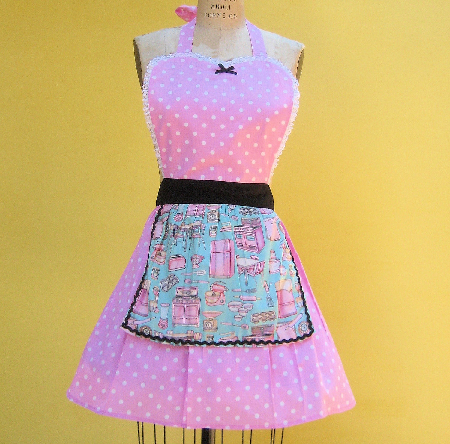 Retro apron with Vintage Kitchen print with pink Polka dots flirty womens full aprons
