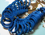 One New Plastic Multiple Ring Sizer in US Standard Sizes Great for Jewelry Salesman
