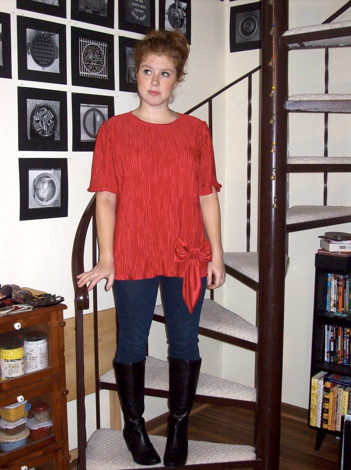 Vintage red tunic with bow - medium/large