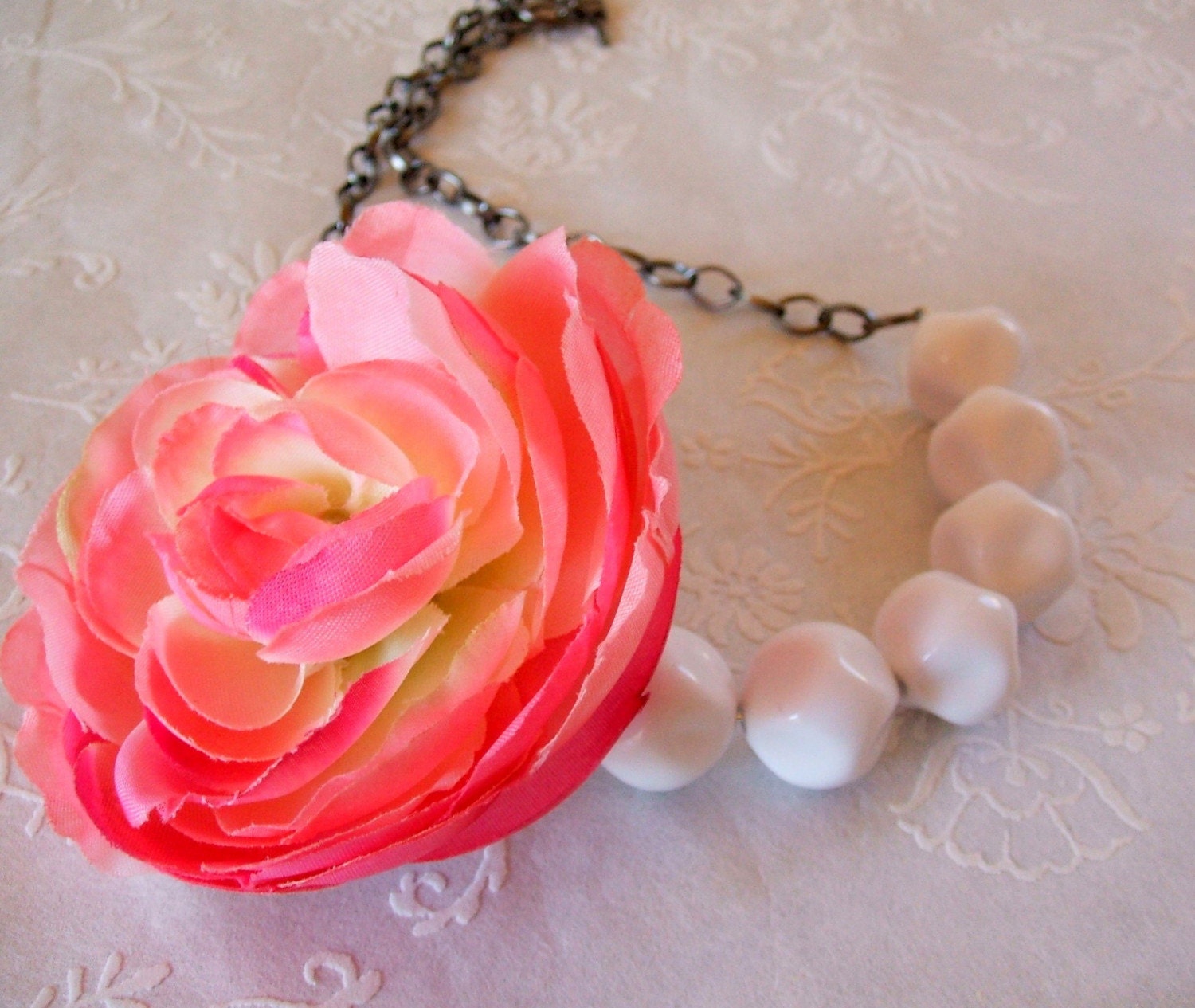 Flower Necklace - Pink rose, large white retro plastic beads