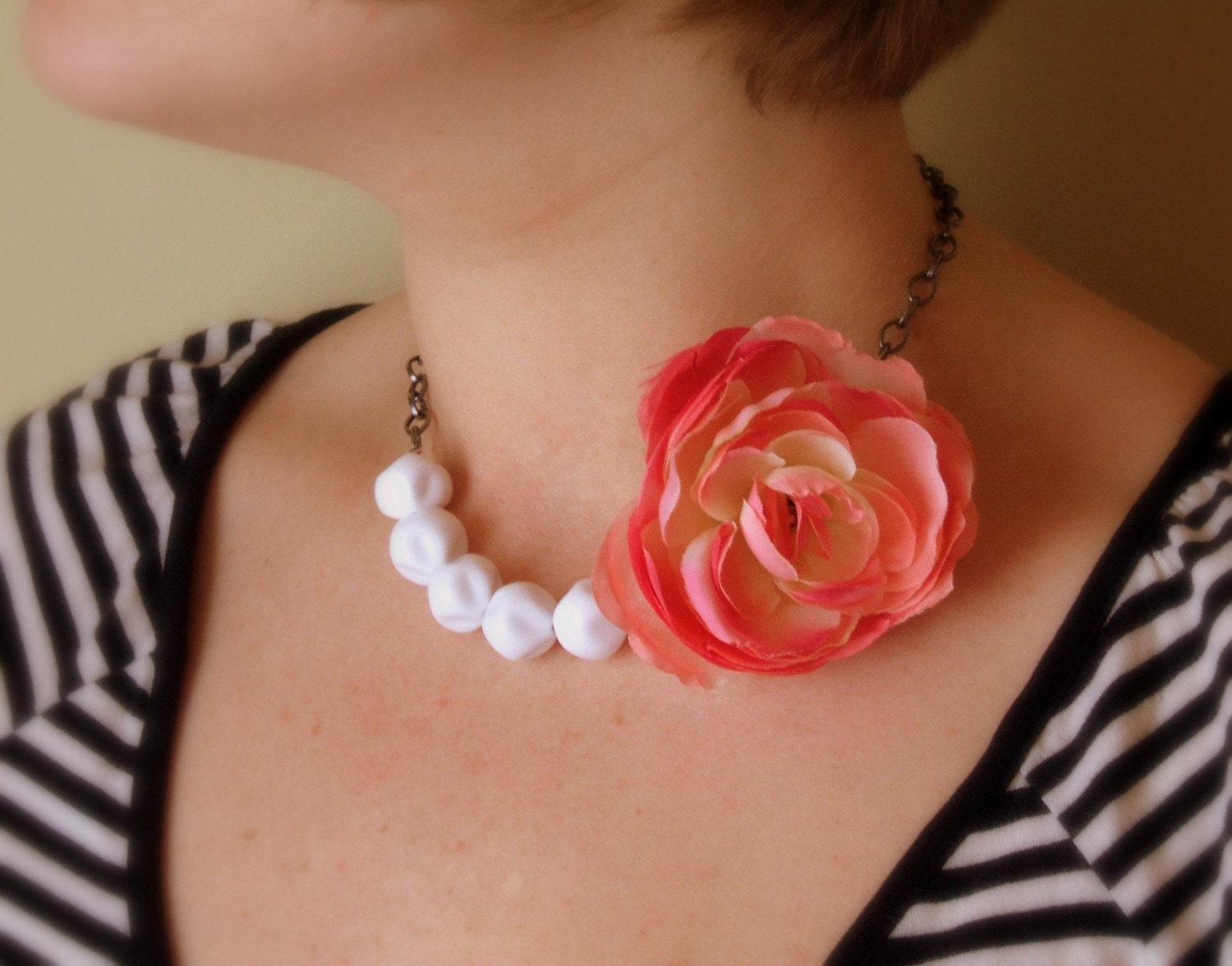 Flower Necklace - Pink rose, large white retro plastic beads