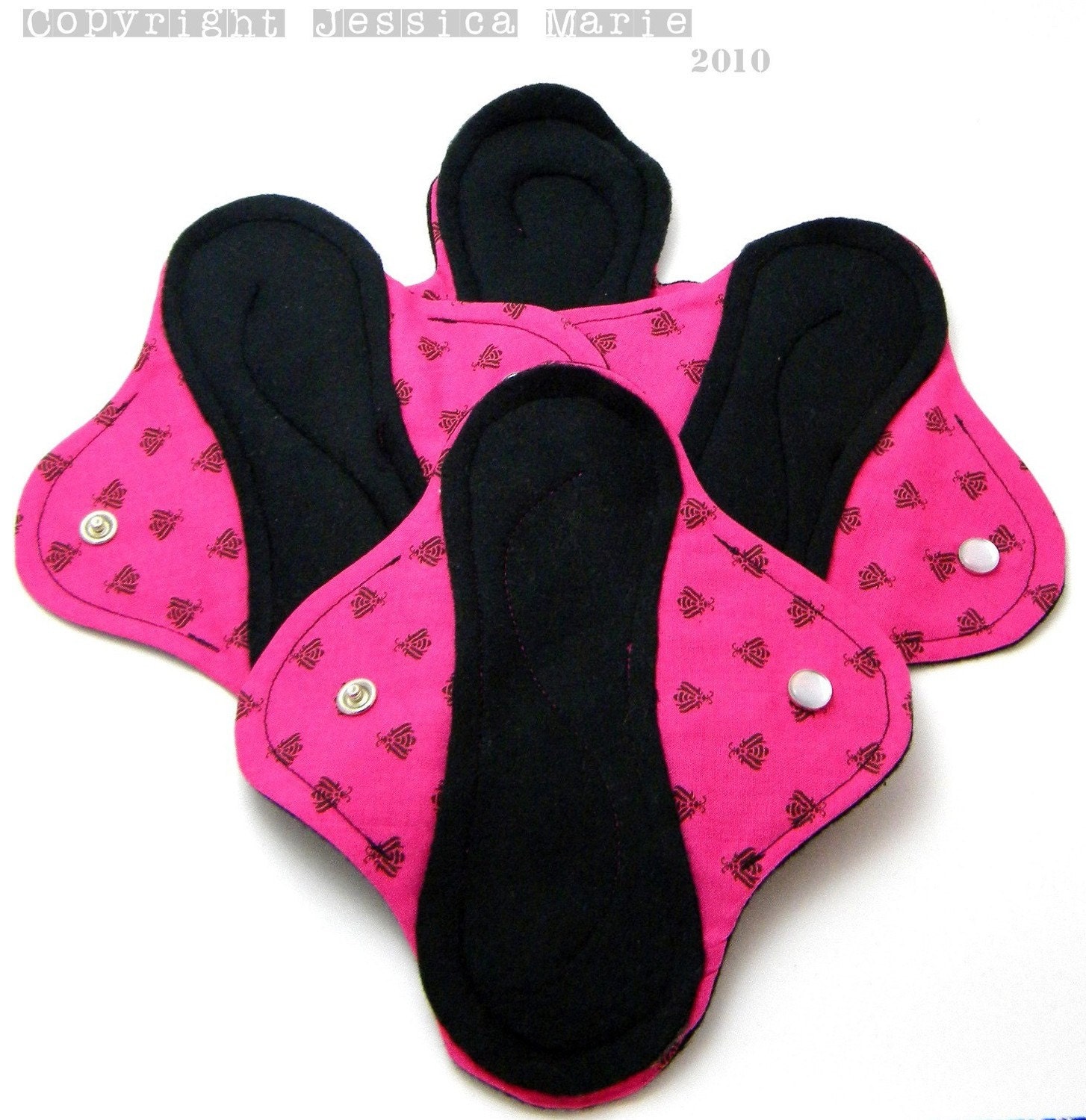 Leakproof Cloth Menstrual Pads, Set of 4 dark cloth pads - Queen Bee