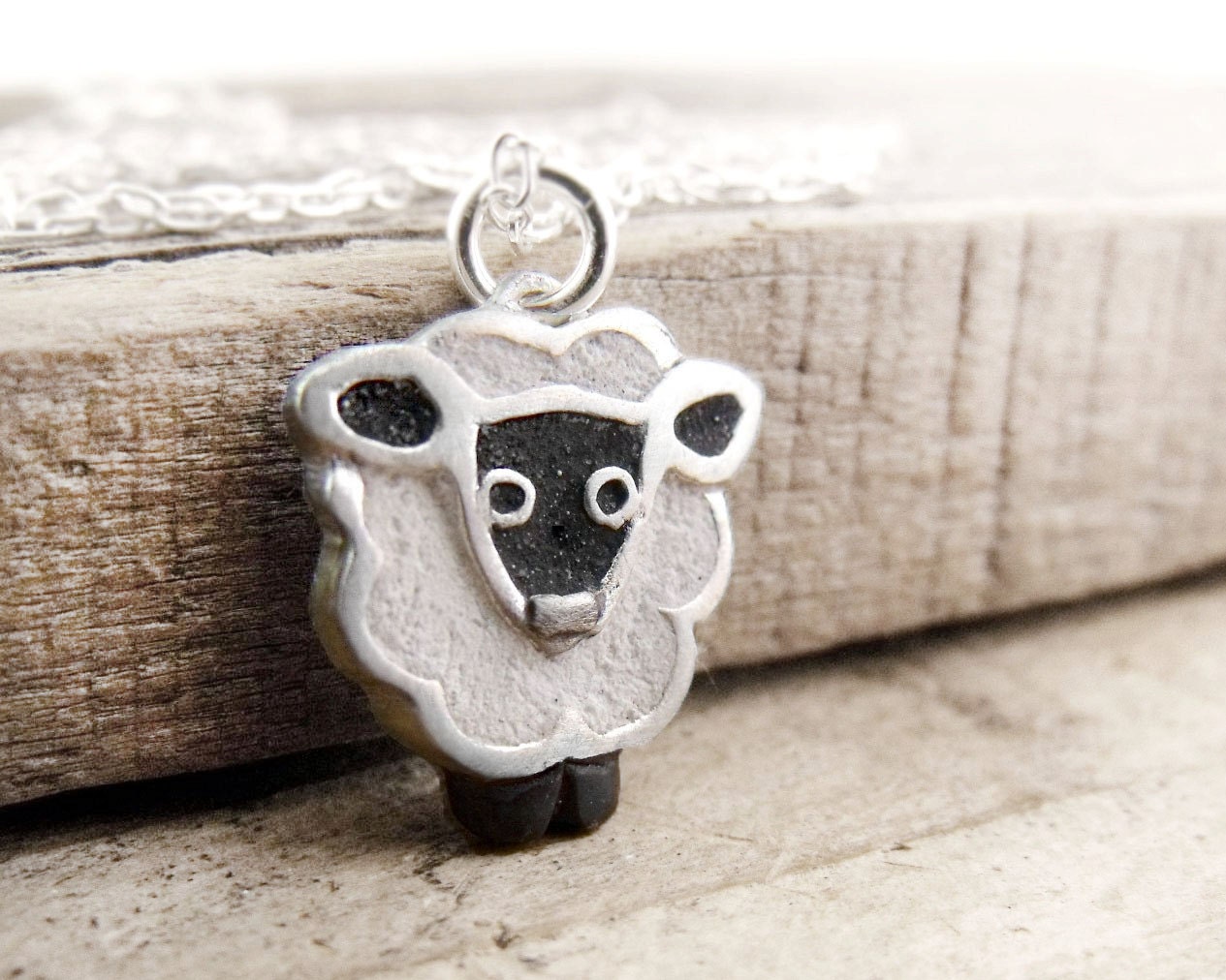 Little sheep necklace - concrete and silver - Made to order