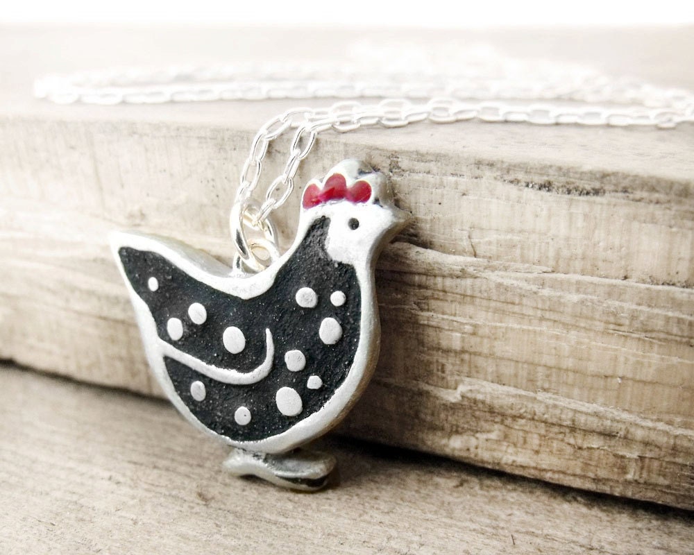Chicken necklace in silver and concrete - Hen necklace - made to order
