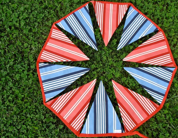 Bunting / Flags / Pennant Strings - College Stripes Il_570xn