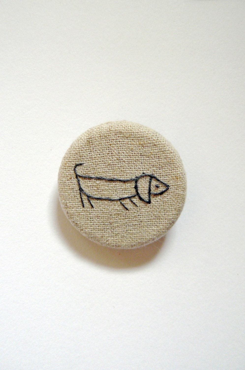 Sausage Dog Brooch. daschund pin badge. hand embroidery on taupe linen cotton blend fabric