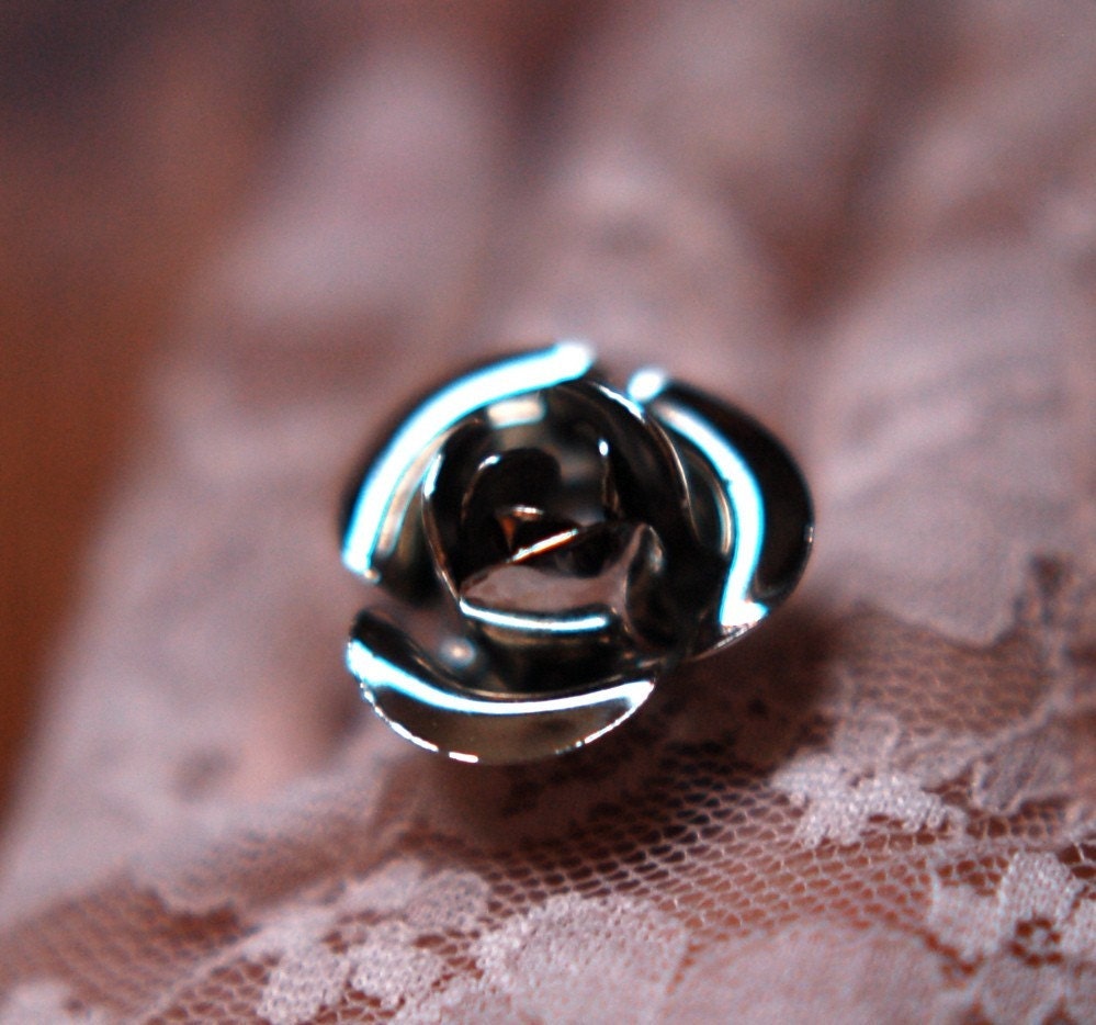 SALE nouveau rose ring