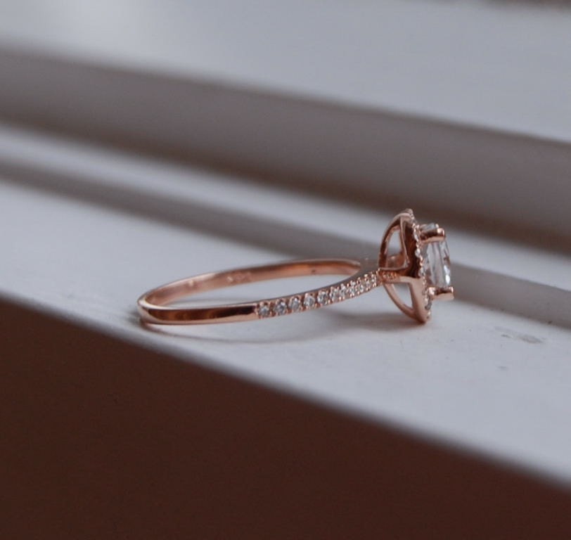 White sapphire diamond ring a 14k rose gold diamond setting